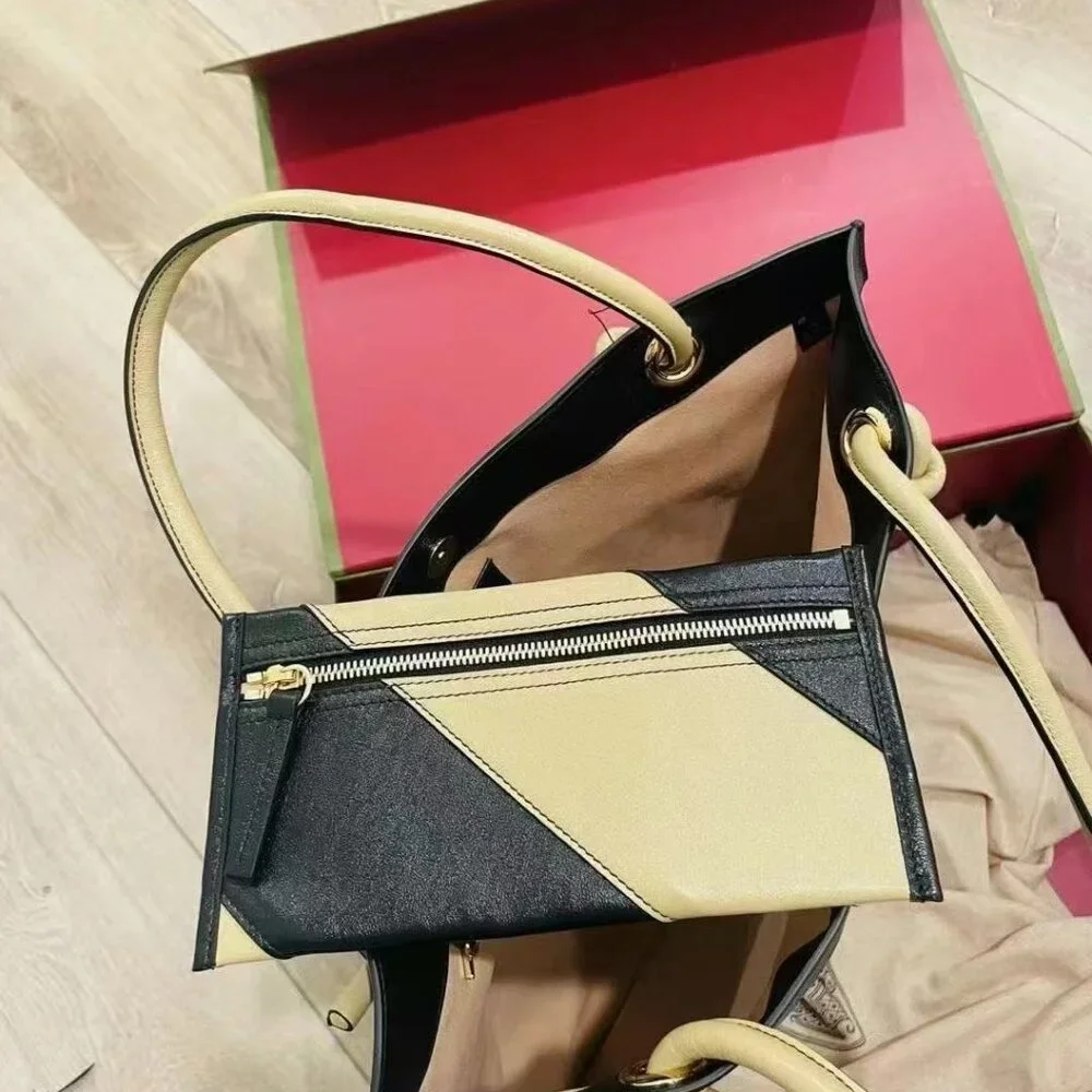 NIB Authentic Gucci Diagonal Striped Zumi - Picture 6 of 7